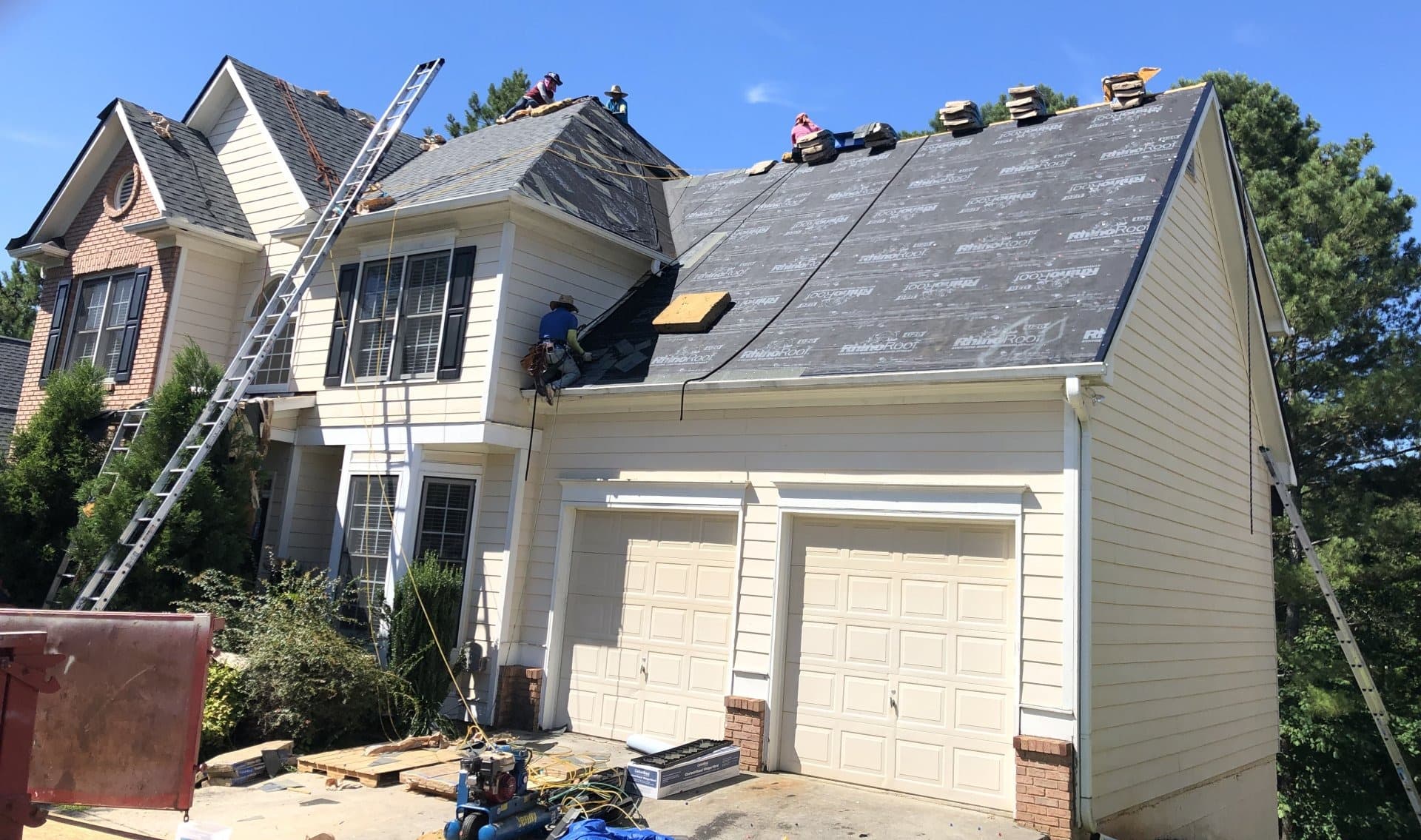 Residential roofing project